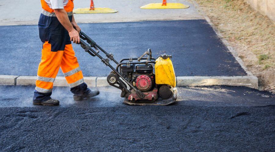 Professional gutter cleaning in Curlew, WA